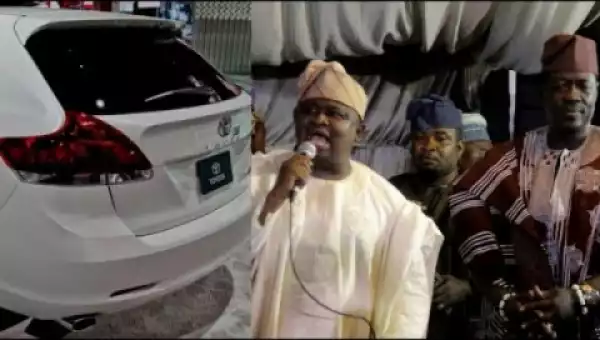 Senator Yayi Gifts Nollywood Actor Taiwo Hassan ‘Ogogo’ Toyota Venza SUV For His 60th Birthday